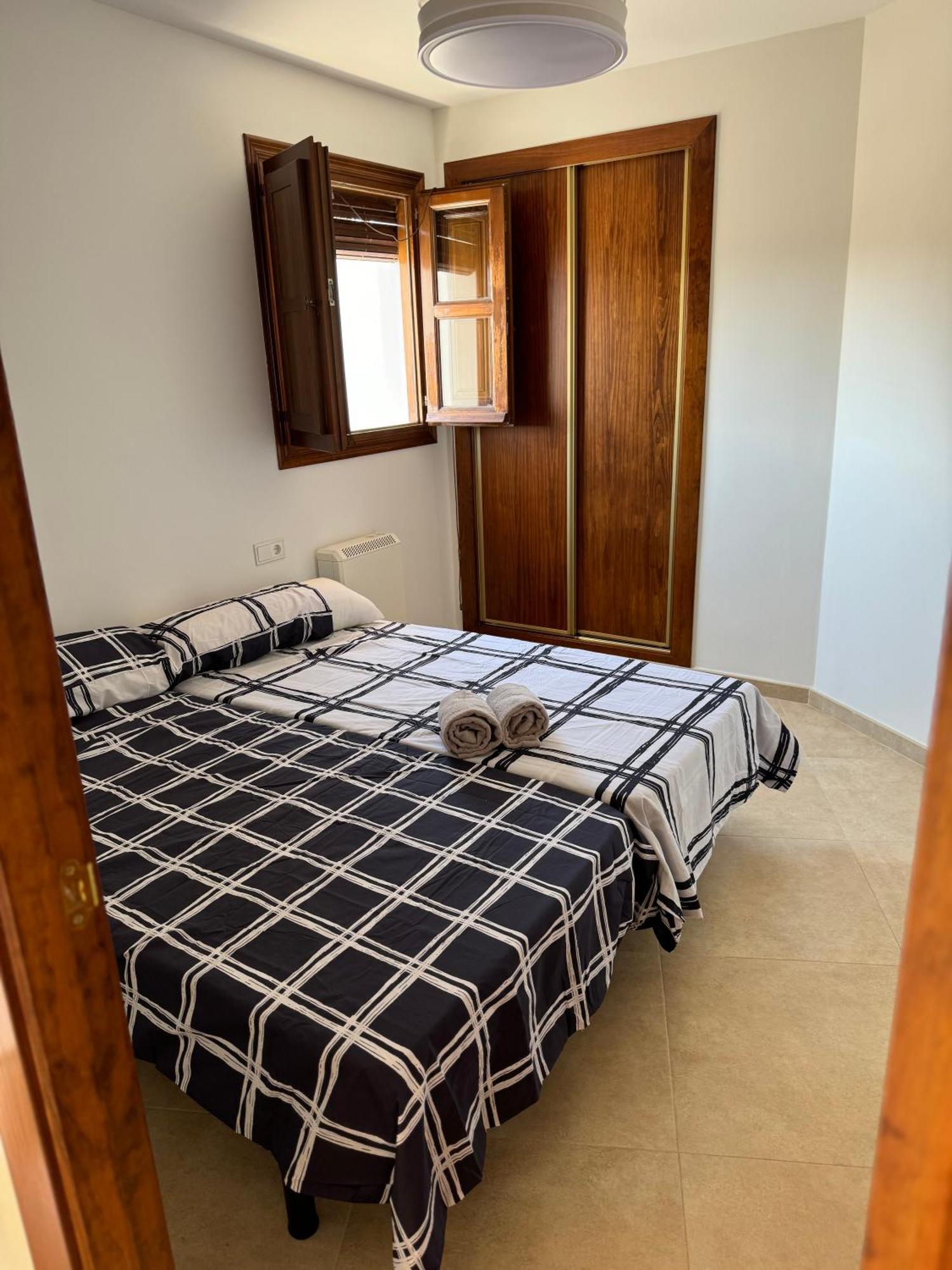Apartamentos Penaflor Guadix Ngoại thất bức ảnh